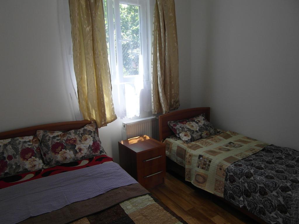 Peter'S Guest House Signagi Habitación foto