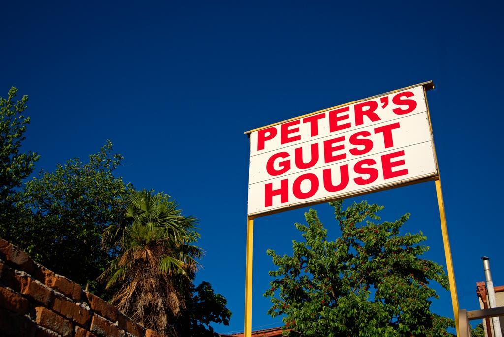 Peter'S Guest House Signagi Exterior foto